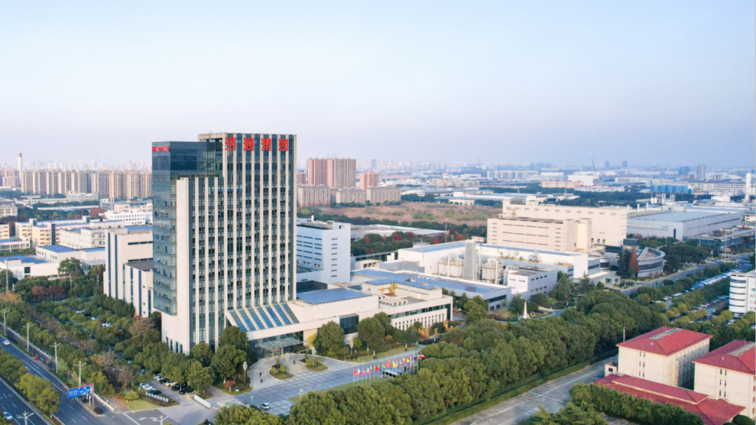 崔巍在人民大會堂接受“全國勞動模范”榮譽表彰！(圖2)